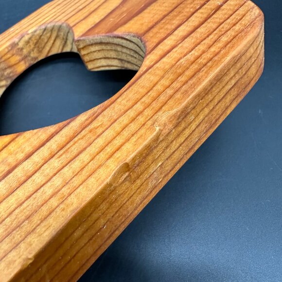 Vintage Wooden Shelf Wall Hanging Heart Cutout 3 Pegs Handmade Cottagecore - Picture 6 of 10